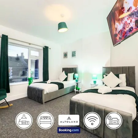 Bauhaus 4 Bedroom House By Altoluxoexperience Short Lets & Serviced With Free Parking * Бристоль