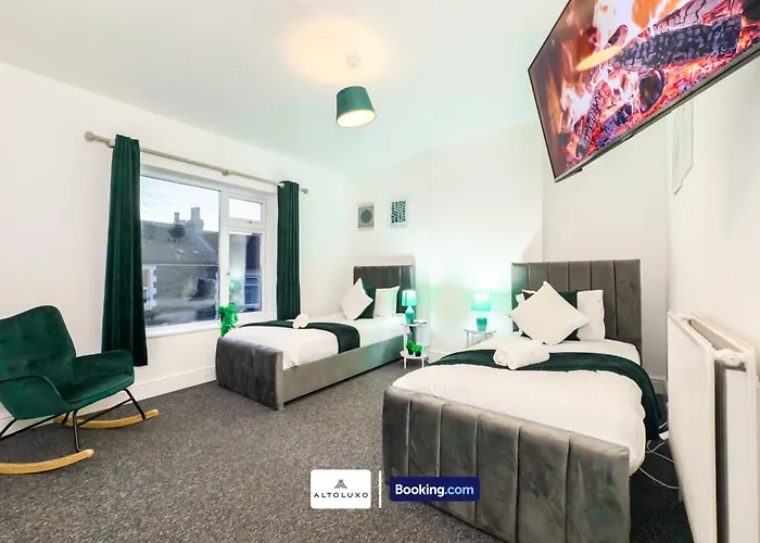 Bauhaus 4 Bedroom House By Altoluxoexperience Short Lets & Serviced With Free Parking Prázdninový dům